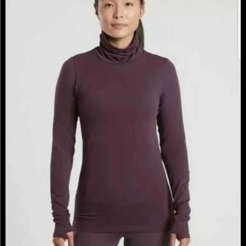 NEW Athleta Flurry Blizzard Shine Turtleneck Top Agate Purple Size XS‎